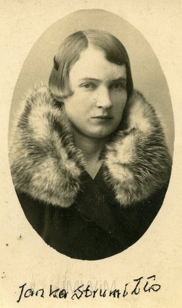 KKE 4946.jpg - Fot. Portret. Janina Strumiłło – siostra Jadwigi Rapackiej (z domu Strumiłło), 4 VI 1933 r.